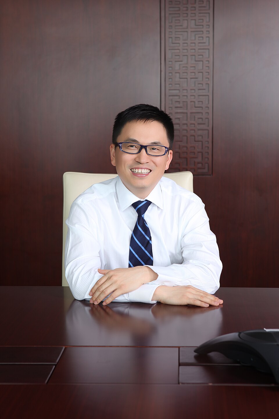 张磊